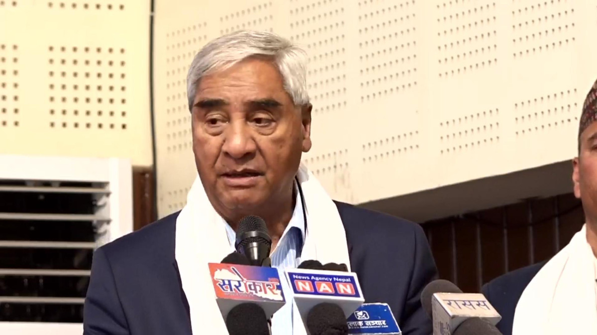 लोकतान्त्रिक आन्दोलनमा स्वर्गीय नेता डंगोलको भूमिका अविस्मरणीयः देउवा