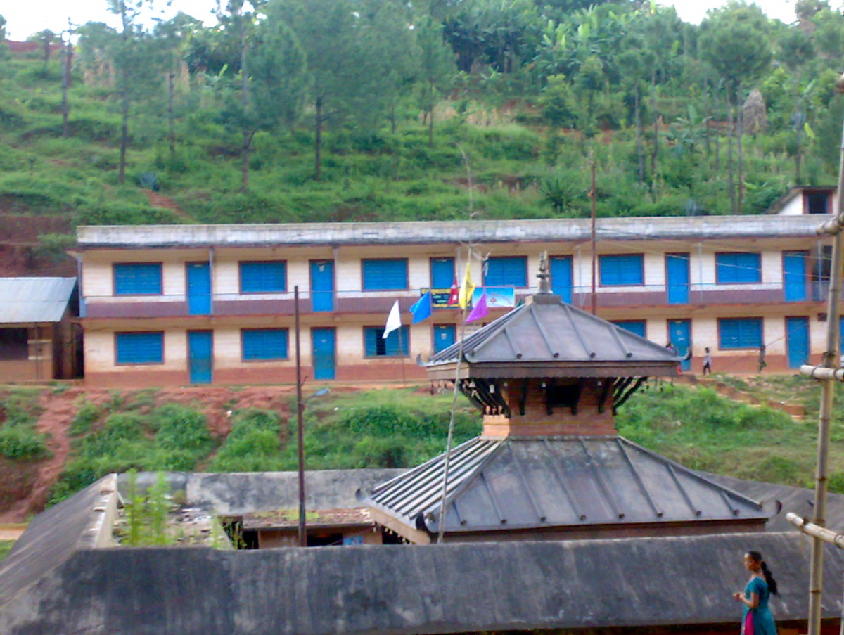 डेडीथुम्का मावि पूर्वविद्यार्थी शिक्षा सम्मेलनकाे बैठकबाट महत्वपूर्ण निर्णय पारित