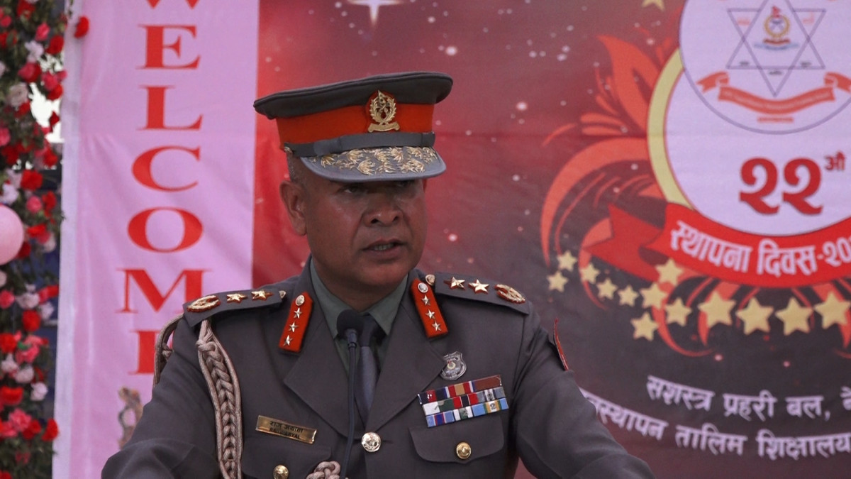 बर्दी लगाएका उद्धारकर्तालाई सम्मान दिँदा मनोबल बढ्छः आइजीपी अर्याल