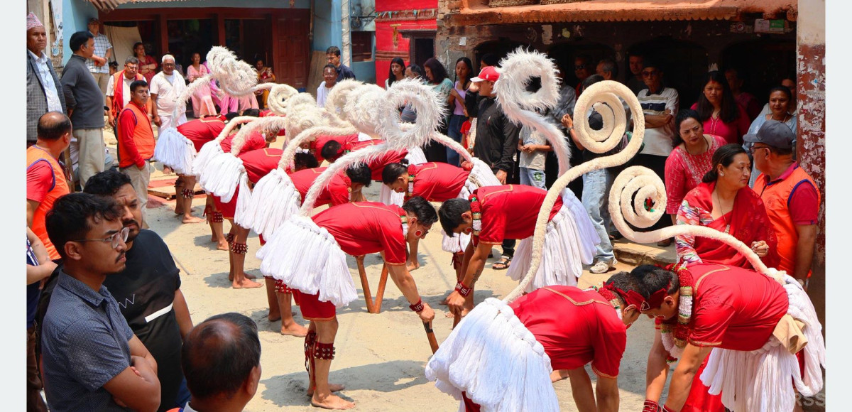 एक्काइस महिना देखाएर समापन गरियो हनुमान नाच