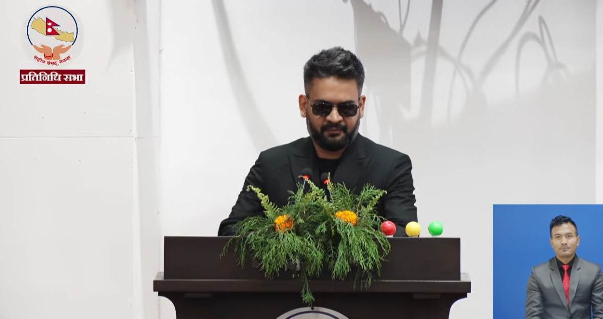 प्रतिनिधिसभाकाे बैठकमा आज सांसदहरूले साेधेका प्रश्नको जवाफ प्रधानमन्त्री शाहले दिंदै