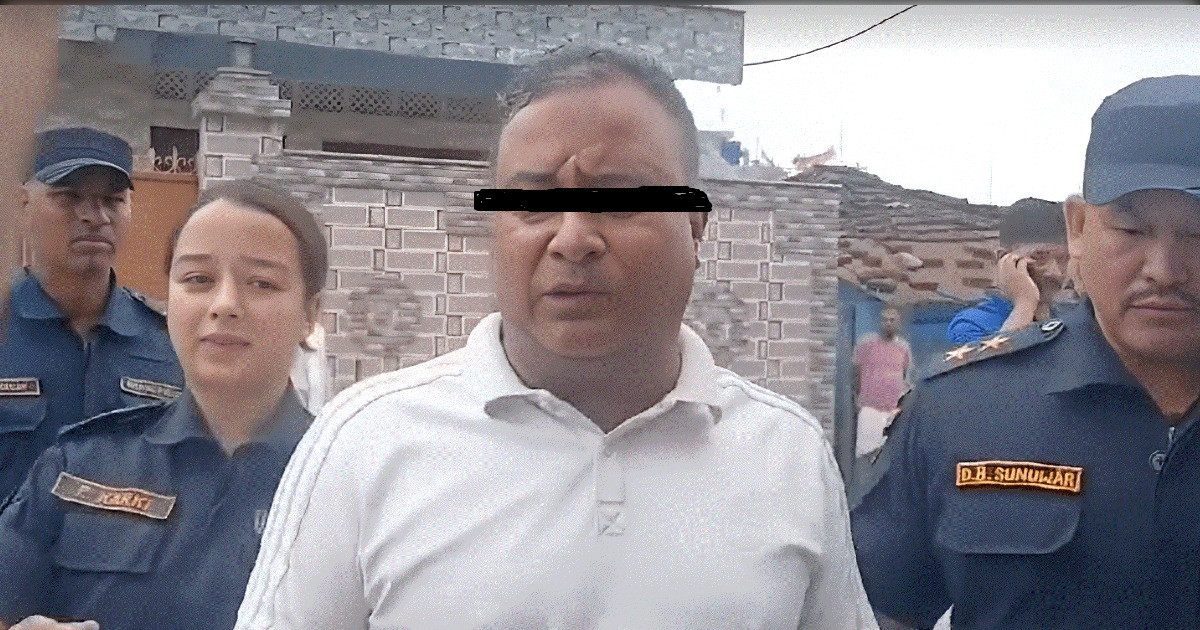 कांग्रेस नेता गुरुराज घिमिरेका पूर्व चुनावी कमाण्डर गिरी पक्राउ