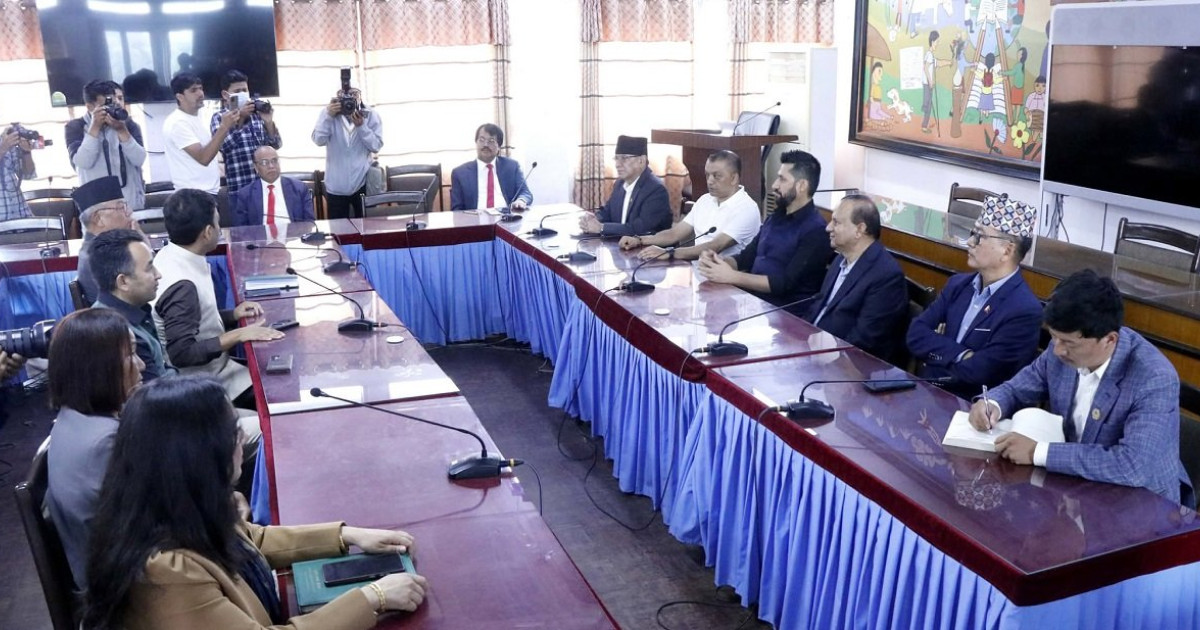 रास्वपा सभापति लामिछानेकाे आह्वानमा सिंहदरबारमा सर्वदलीय बैठक जारी