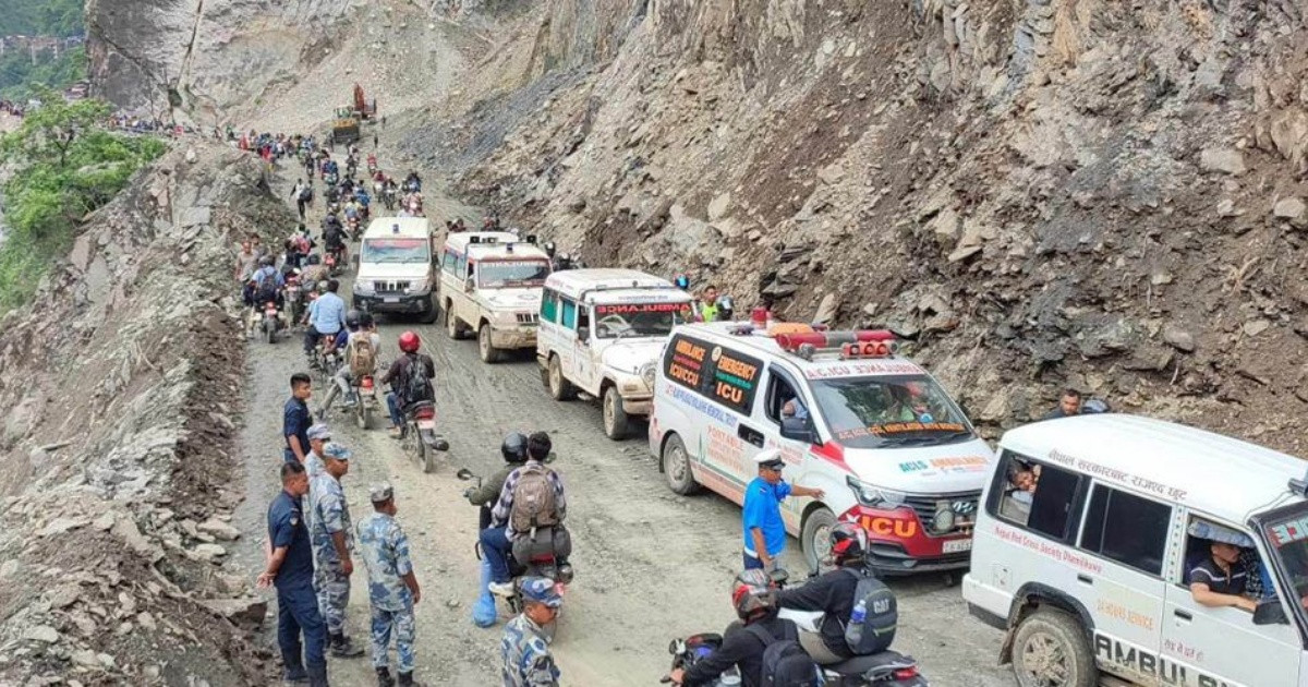 रसुवा बाढीका कारण अवरूद्ध पृथ्वी राजमार्ग सञ्चालनमा