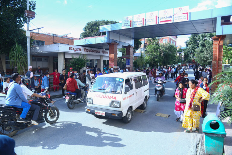 भोटेकोशी बाढीः त्रिवि शिक्षण अस्पतालमा २७ जना उपचाररत, ३९ डिस्चार्ज