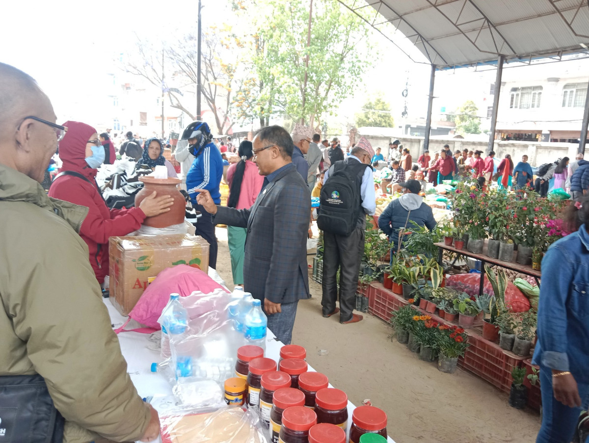 हाट बजार १.jpg