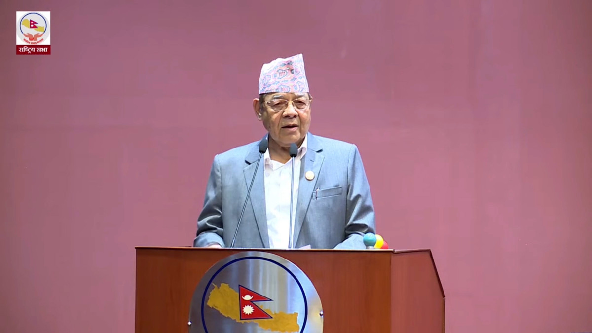 नीति तथा कार्यक्रममा वामदेव गौतमको आलोचनात्मक समर्थन