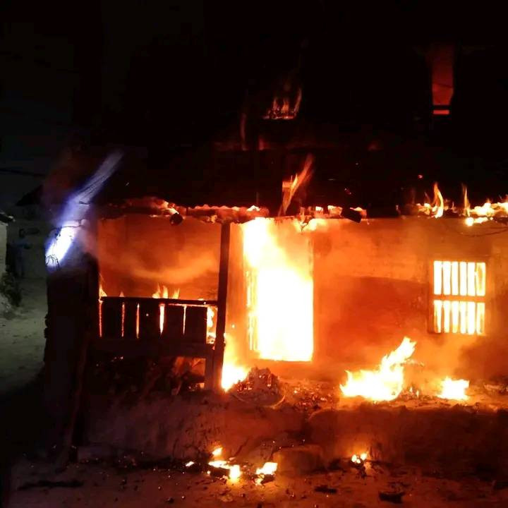 बनेपा नगरपालिकास्थित नालामा भएकाे आगलागीबाट १२ लाखकाे क्षति