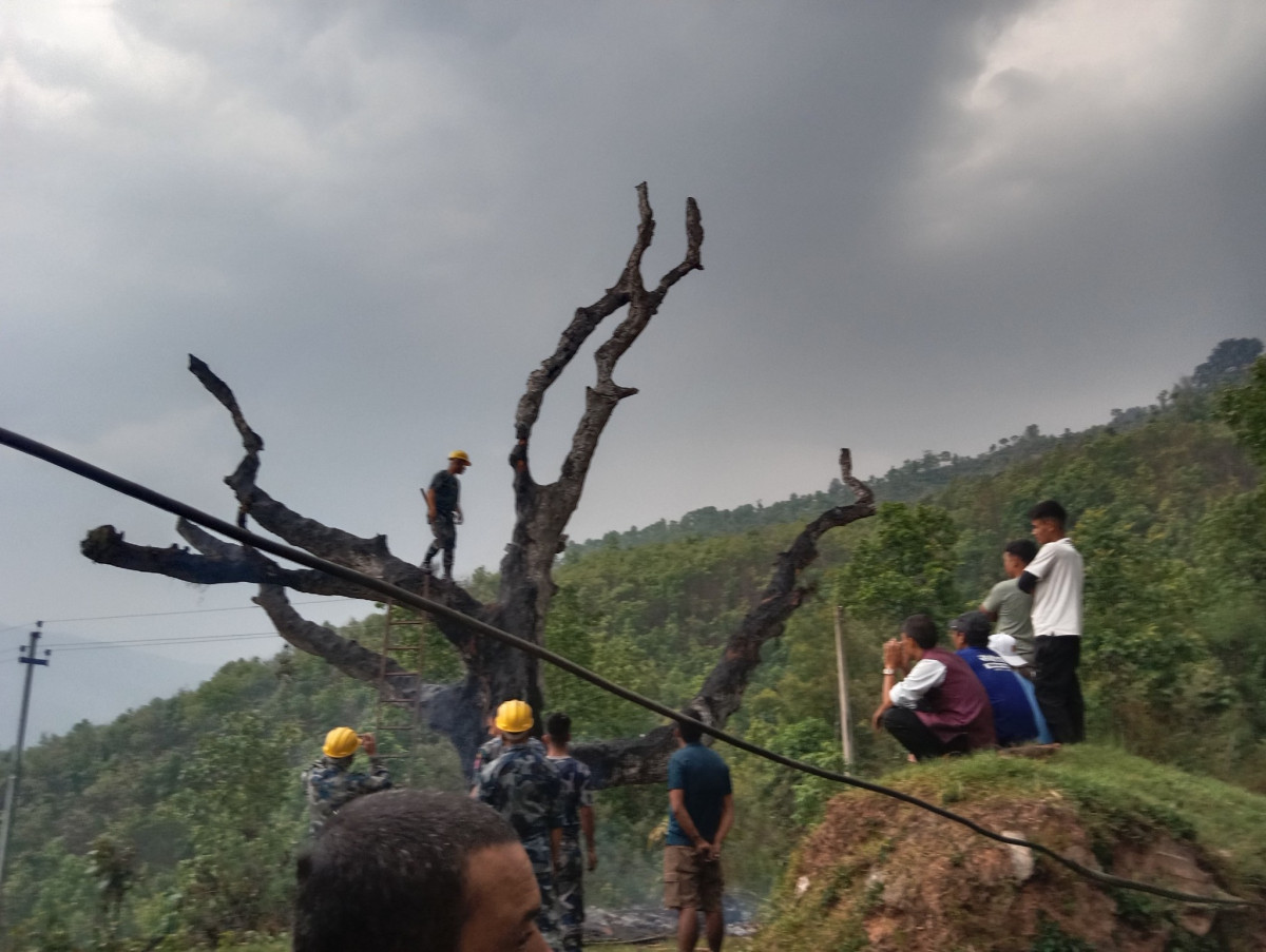 रुखमा आगो (5).jpg