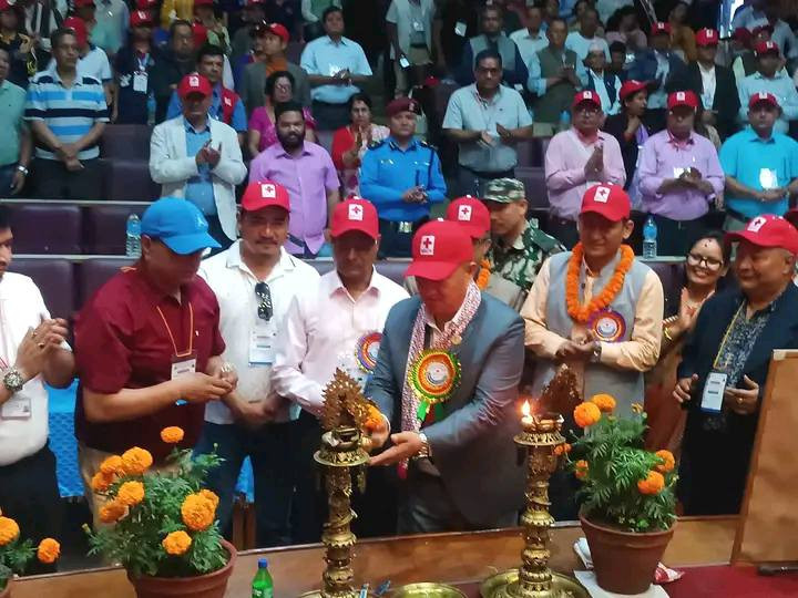 धुलिखेलमा जुनियर रेडक्रस शिविरको उदघाटन गर्दै मुख्यमन्त्रीले गरे बजेटप्रति असन्तुष्टि व्यक्त