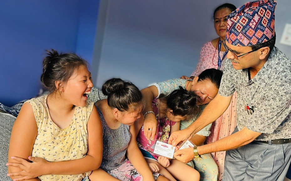 तिम्ल्याहा दिदीबहिनीले घरमै पाए नागरिकता