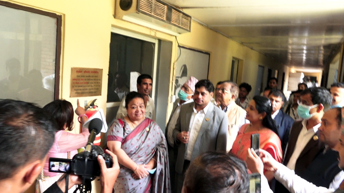 संसदीय समितिद्वारा नेपाल औषधि लिमिटेडको अनुगमन
