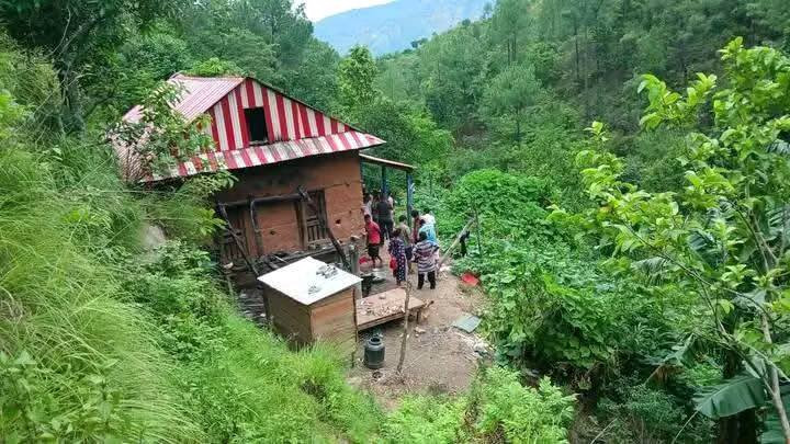 सम्पर्कविहीन भएका हायू परिवारलाई आफन्तको जिम्मा लगाइयो