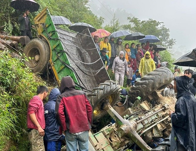 भोजपुरमा ट्याक्टर दुर्घटना हुँदा २ जनाको मृत्यु