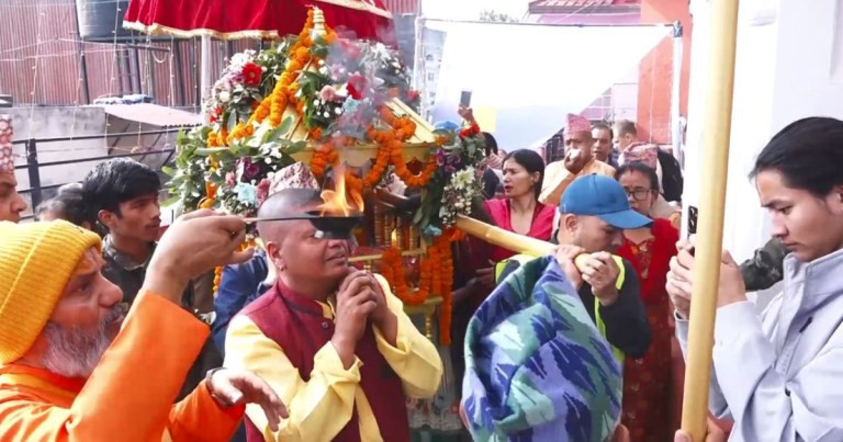 चैते दशैंको अवसरमा देशैभरीका शक्तिपीठमा भक्तजनको घुइँचो