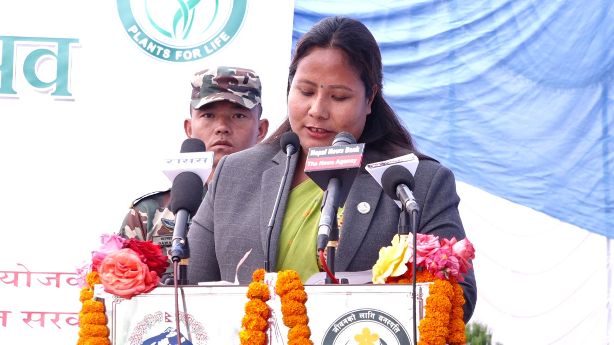 नेपालमा जडिबुटीबाट औषधि उत्पादनको ठूलो सम्भावना : मन्त्री गीता चौधरी