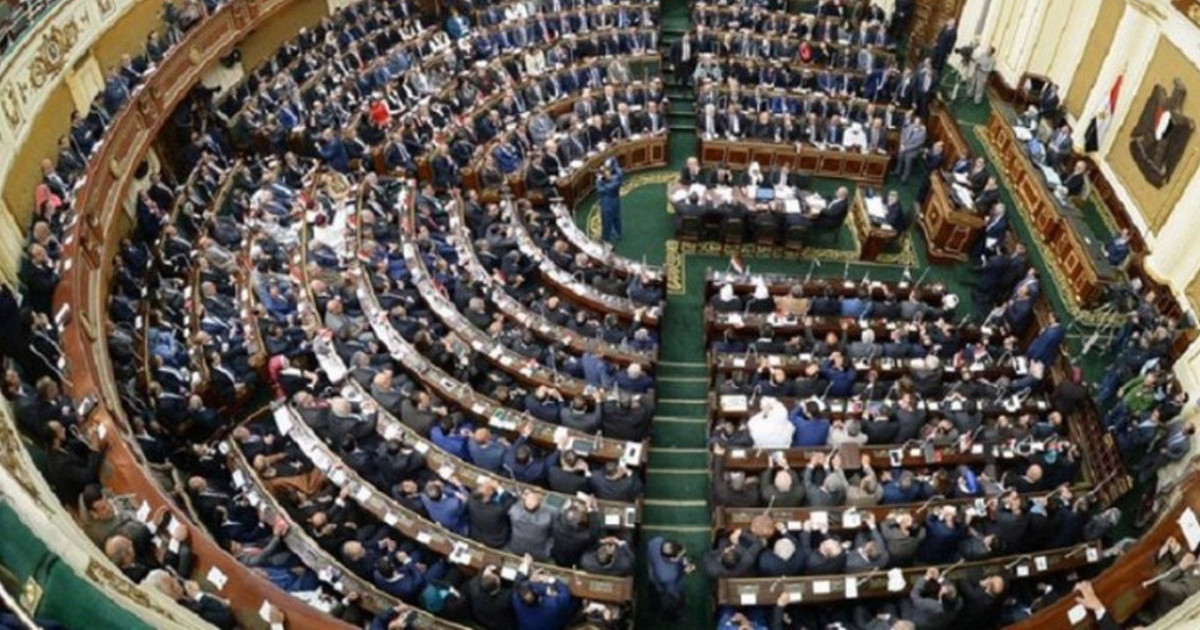 चुरोट खरिदमा दीर्घकालीन प्रतिबन्ध लगाउने विधेयक बेलायत संसदबाट पारित