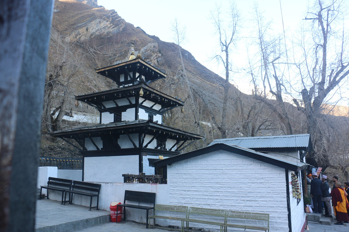 मुक्तिनाथको शीरमा अनौठो ‘विष्णु चुल्हो’