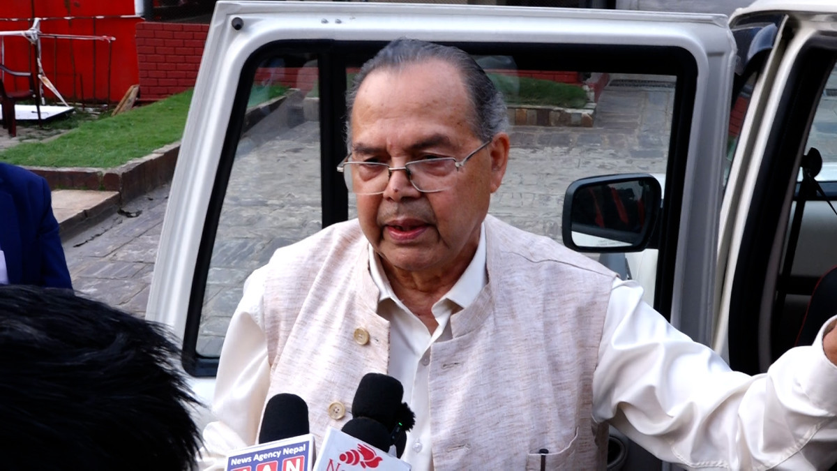 क्रान्तिकारी भूमिसुधार बिना सुकुम्बासी समस्या समाधान हुँदैनः झलनाथ खनाल