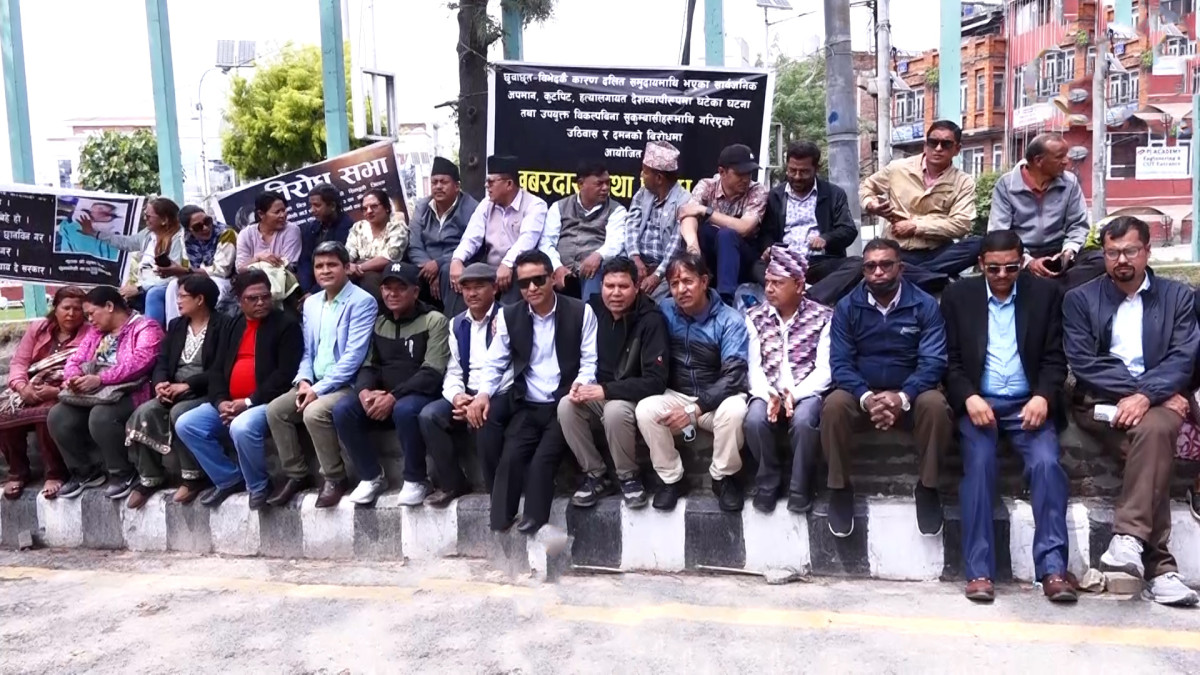 प्रधानमन्त्री साहले भेट नदिएको भन्दै दलित समुदायको आक्रोश