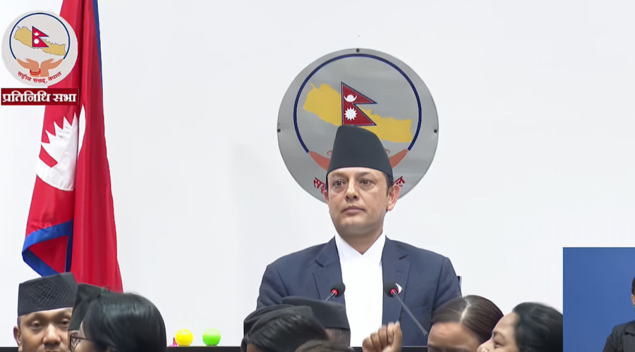 प्रधानमन्त्री अनुपस्थित हुँदा संसद् चलाउन सभामुख अघि बढे, विपक्षीको विरोध जारी