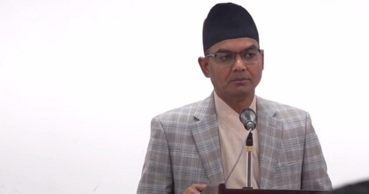 उपराष्ट्रपति कार्यालयका सचिव पुष्करलाई प्रहरीले सोधपुछपछि छाेड्याे