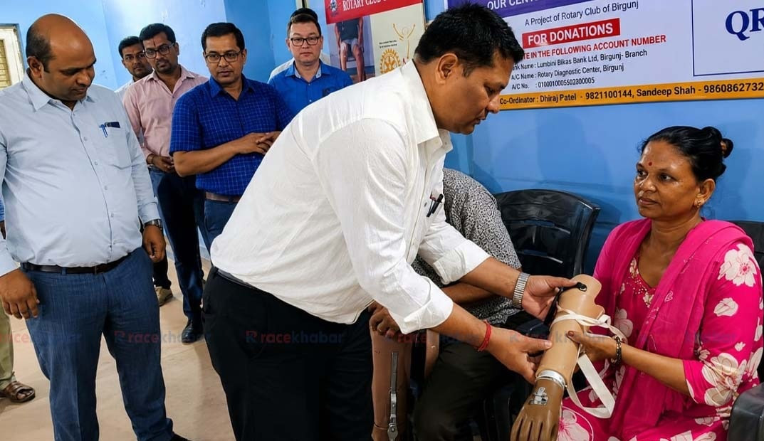 निःशुल्क कृत्रिम हात तथा खुट्टा जडान गरी हस्तान्तरण