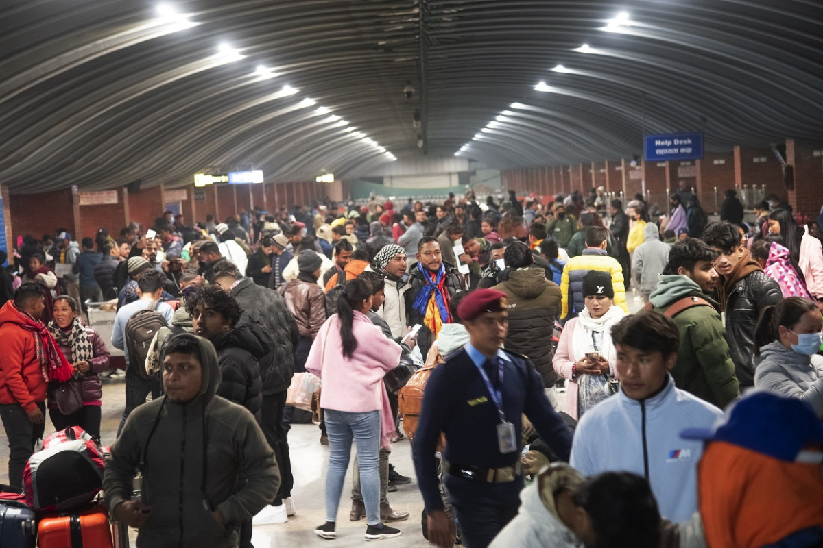 विदेशबाट फर्कने नेपालीलाई अपरिचित व्यक्तिका सुन तथा बहुमूल्य वस्तु नल्याउन आग्रह