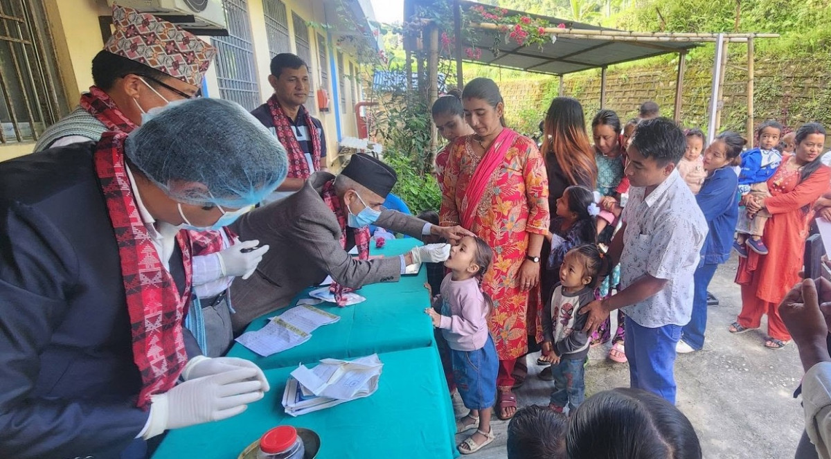 स्वर्णबिन्दु प्राशनमा २०७ बालबालिका सहभागी