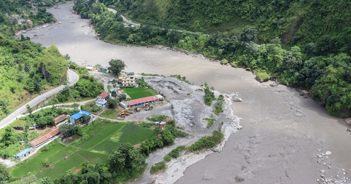 रसुवामा बाढीको कहर: ३८ विद्यार्थी र २०१ अभिभावक बेपत्ता