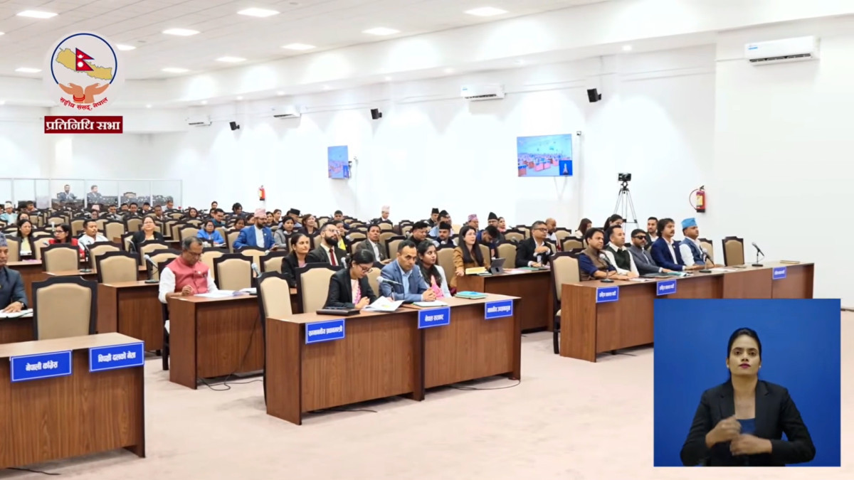 सदनमा शुरूदेखि अन्त्यसम्म अनिवार्य रुपमा उपस्थित हुन पार्टीका सांसदहरूलाई रास्वपाको निर्देशन