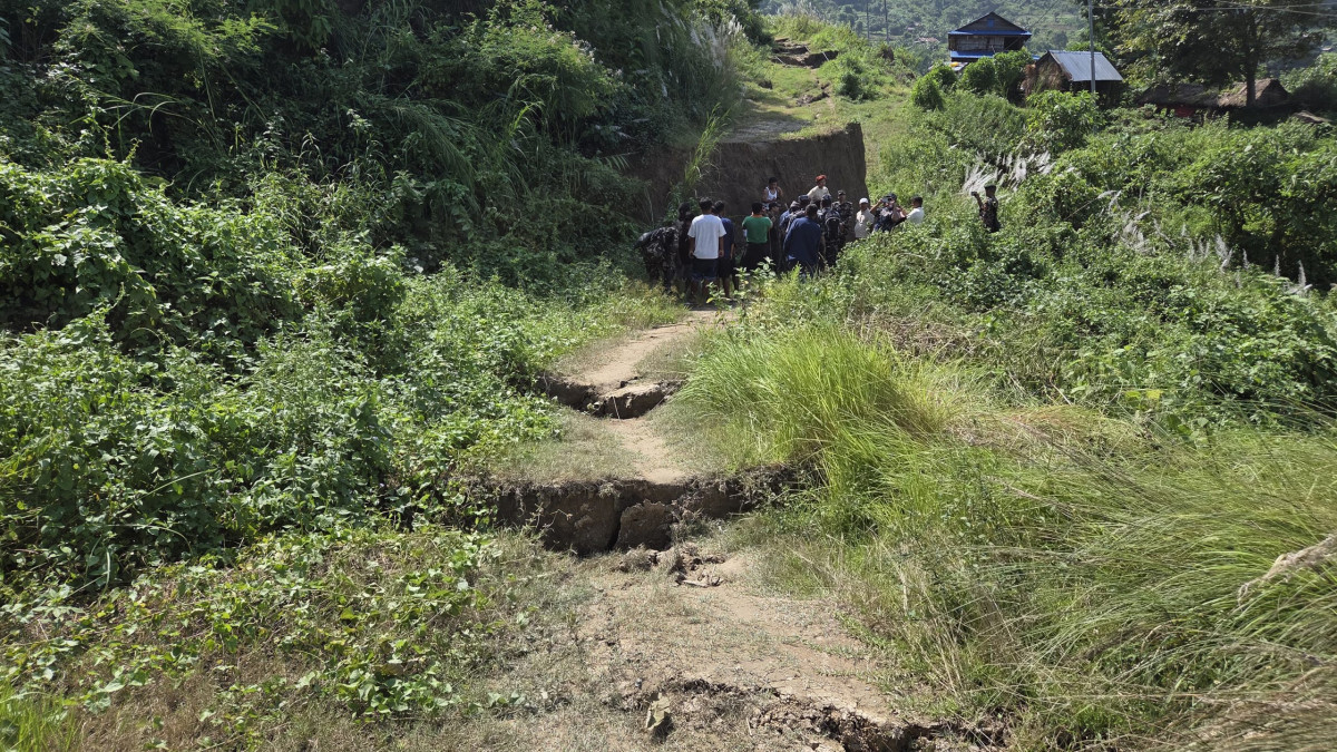 ज्यामिरेवासीले अस्थायी आवासमै मनाए दसैँ